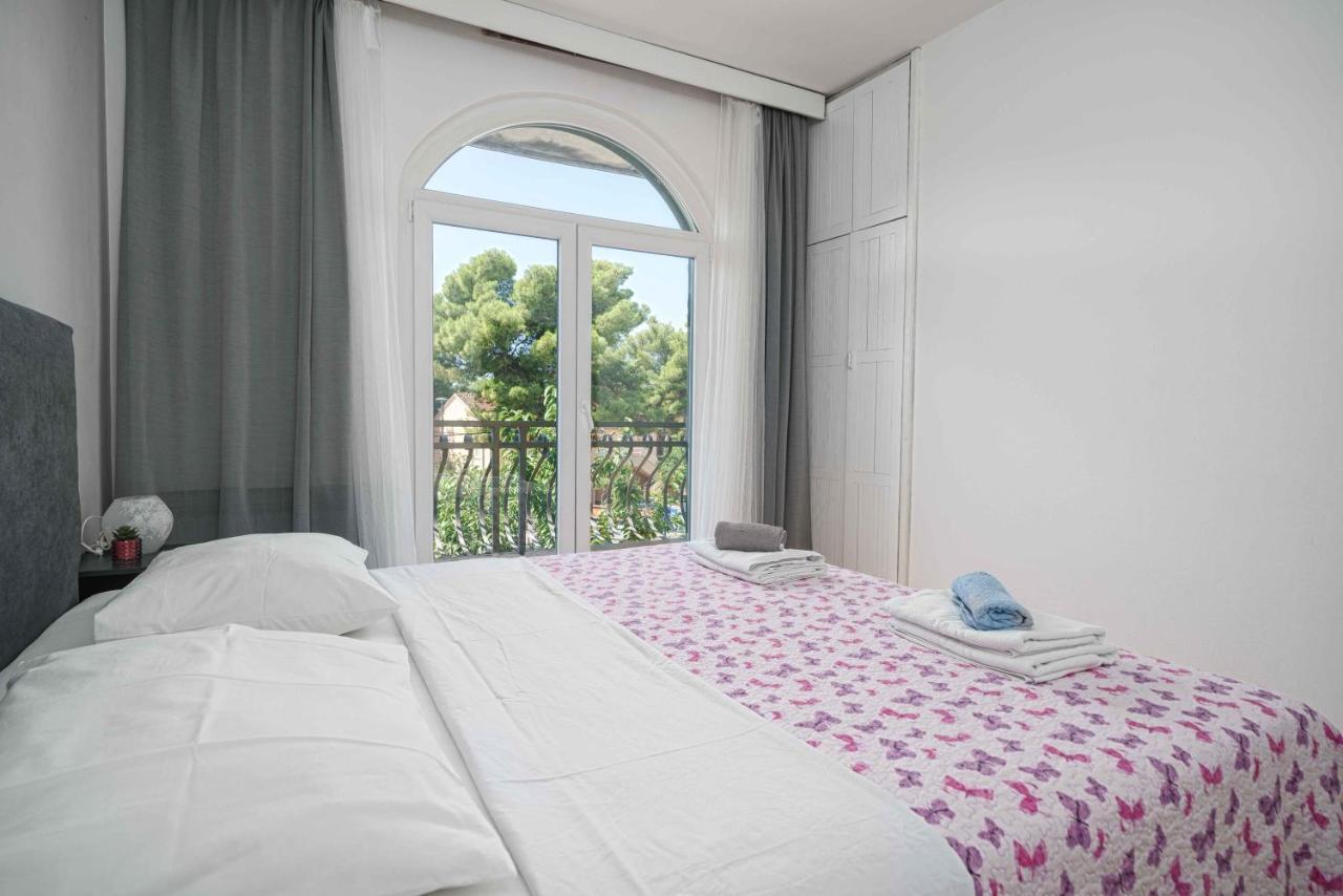 Apartments Micin โวดีเซ ภายนอก รูปภาพ